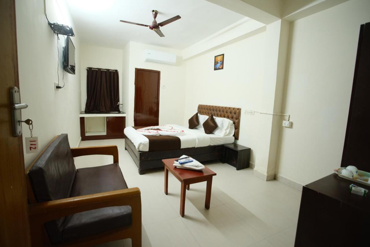 Ganesh Guest House Chennai Exterior photo